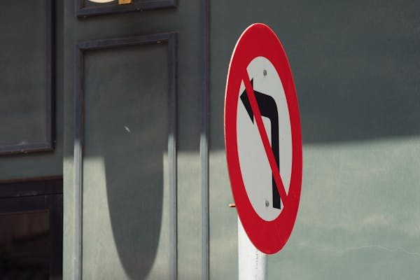 Maîtrisez le code de la route avec des leçons en ligne flexibles